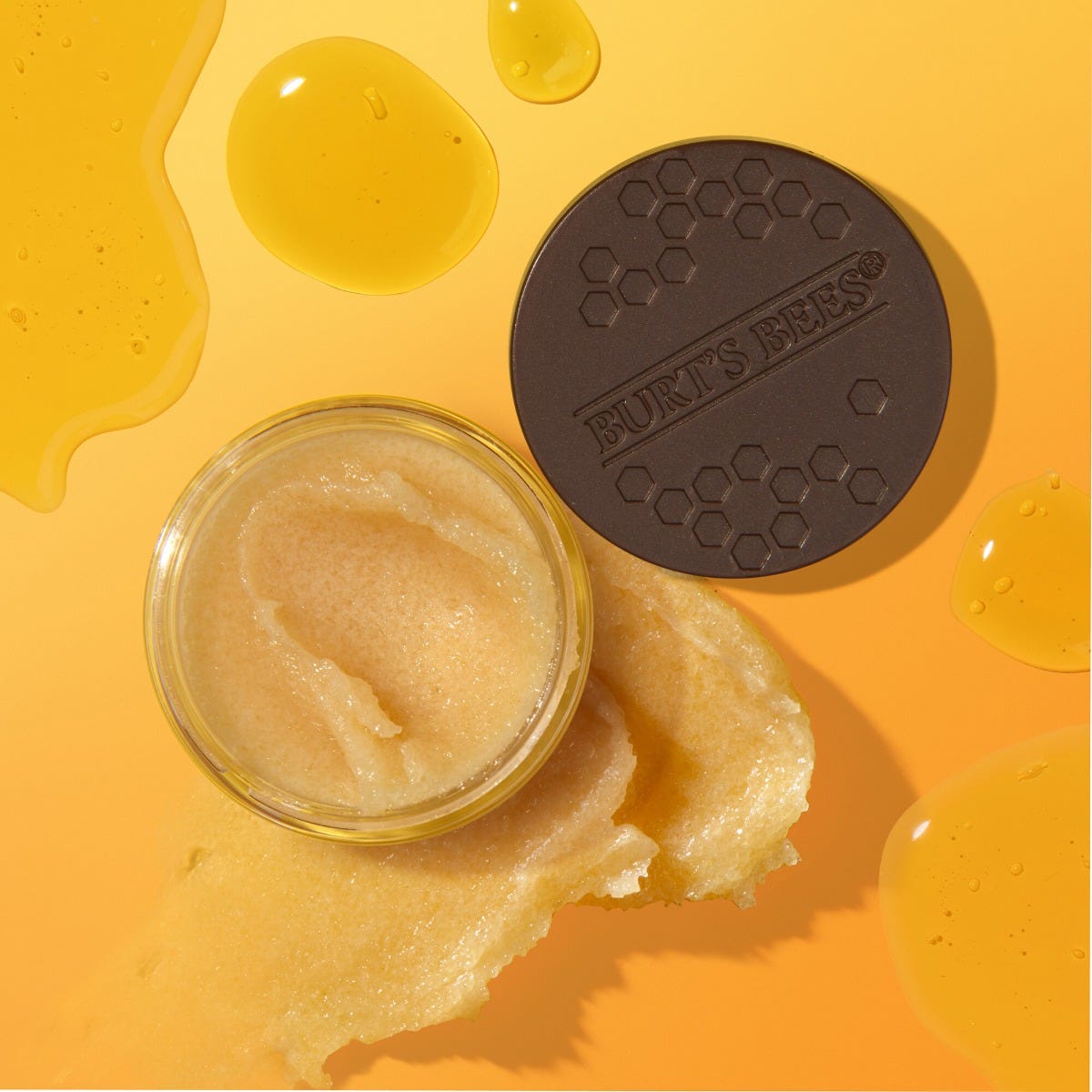 Conditioning Lip Scrub - US 5389